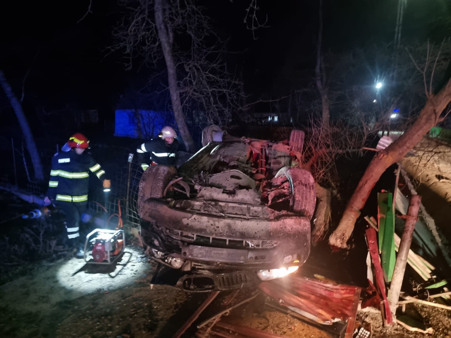 Un T N R Mort I Patru R Ni I N Urma Coliziunii Dintre Un Autoturism