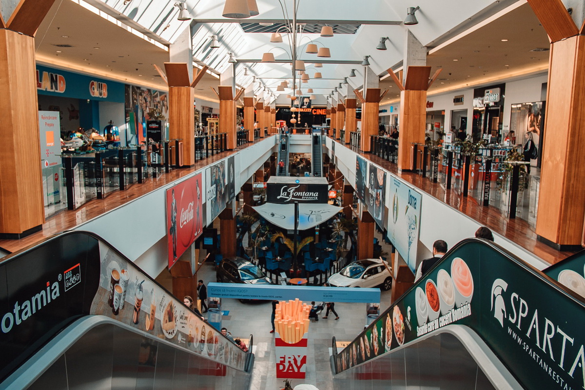 Booth Influential tool Iulius Mall Suceava – Destinația ta de shopping și relaxare | Suceava News  Online